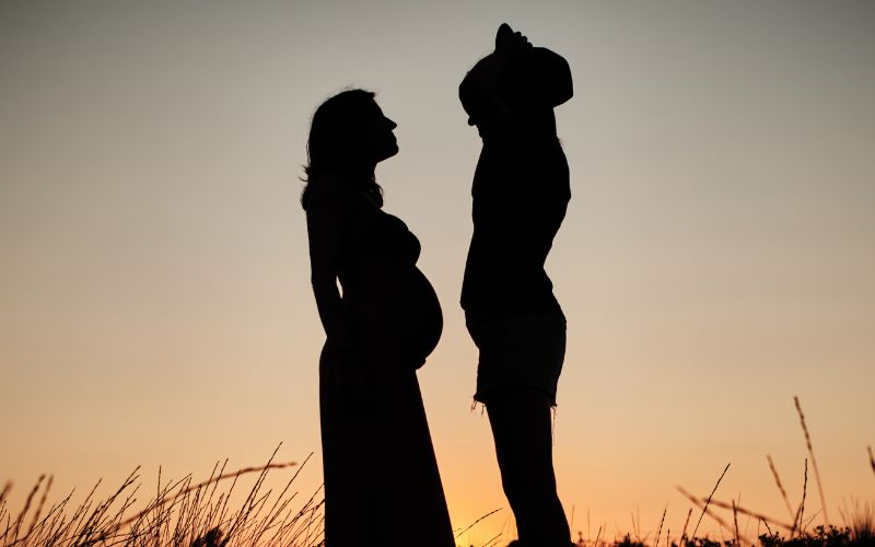 Artistic Shadow Play Maternity Photoshoot