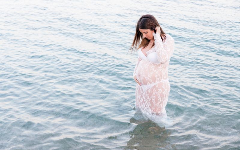 Water Reflection Maternity Photoshoot